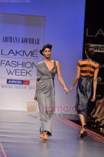 Model walks the ramp for Archana Kochhar Show at Lakme Fashion Week 2011 Day 1 in Grand Hyatt, Mumbai on 17th Aug 2011 (119).JPG